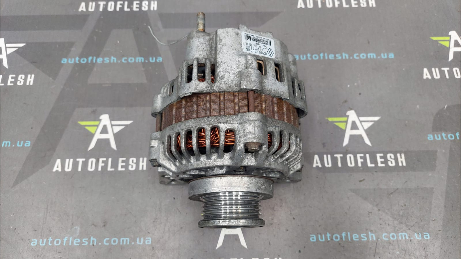 Генератор 8200120286, A002TB6481, 12V, 110A Dacia Nissan Renault бу